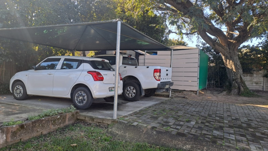 4 Bedroom Property for Sale in Beacon Bay Eastern Cape
